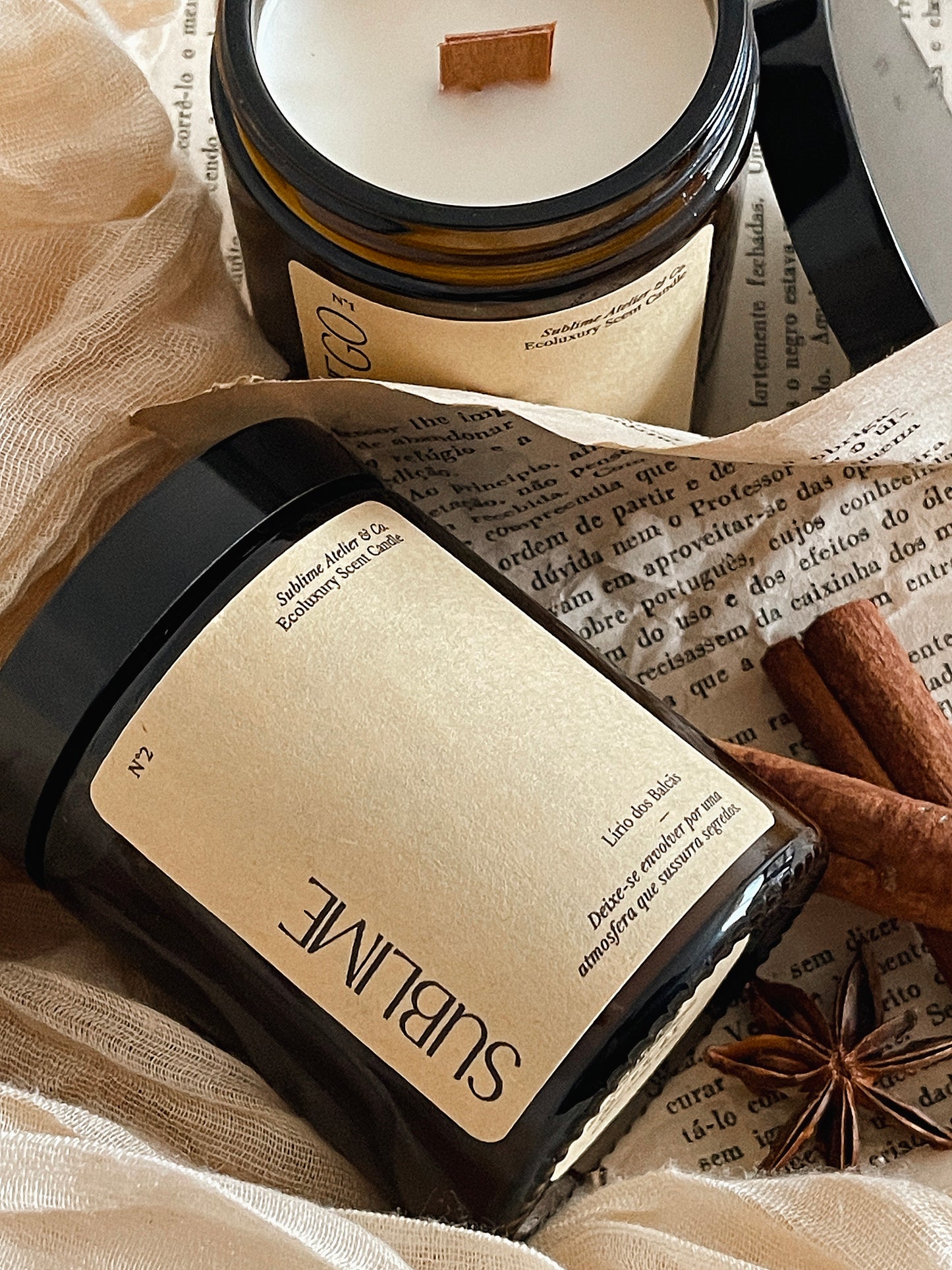 Vela Perfumada Artesanal 180g | n°02 Sublime - Lírio dos Balcãs