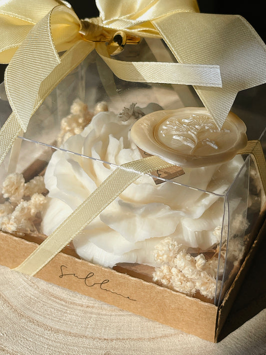 Velas Peônia Eterna – Lembranças Personalizada para Batizado, Casamento e Aniversários