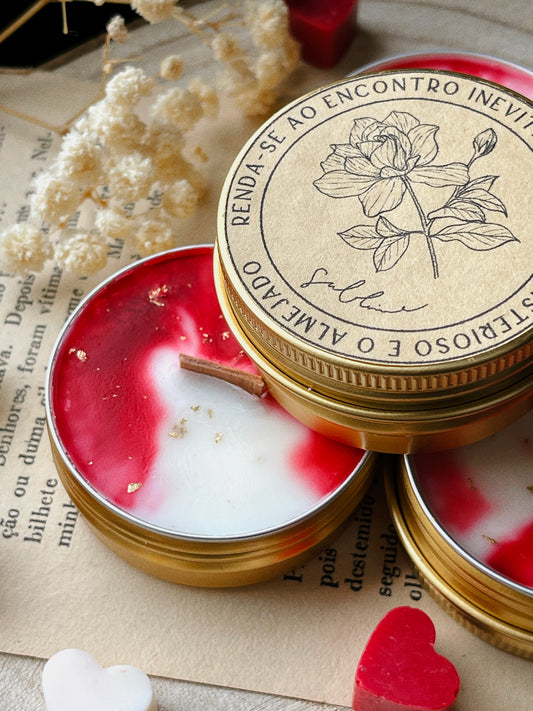 Vela Perfumada Artesanal 30g | n°05 Desejo - Flores e Frutos Vermelhos