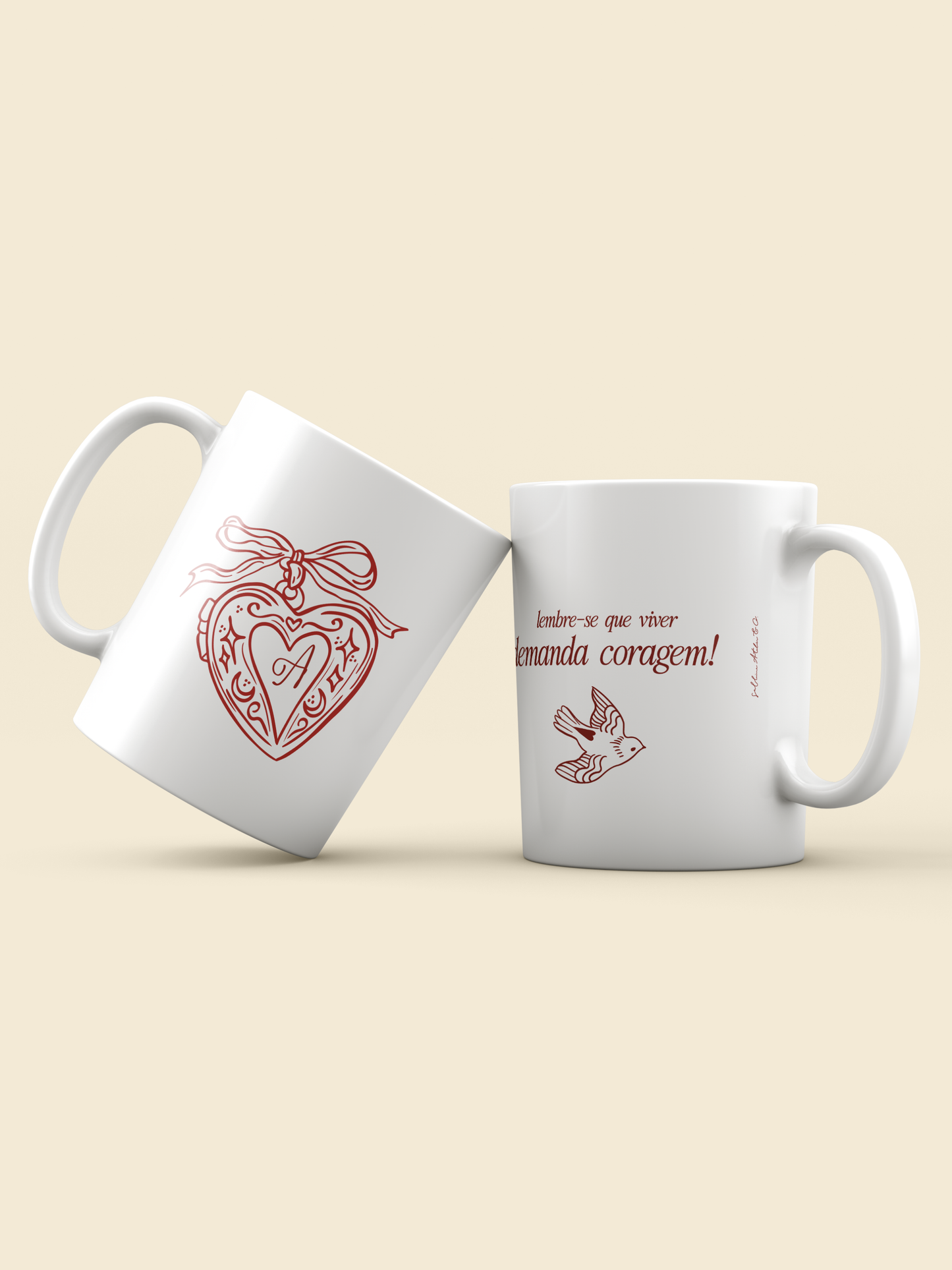 Caneca Clássica com Inicial Gravada em Pendente e Frase Personalizada