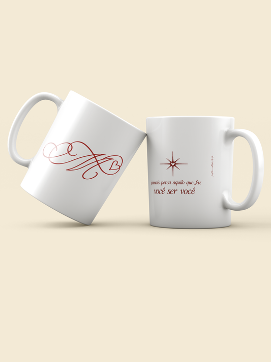 Caneca Clássica com Inicial Vintage e Frase Personalizada