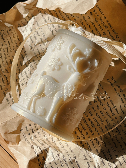 Vela Decorativa Reno Encantado – Vela Cenário de Natal