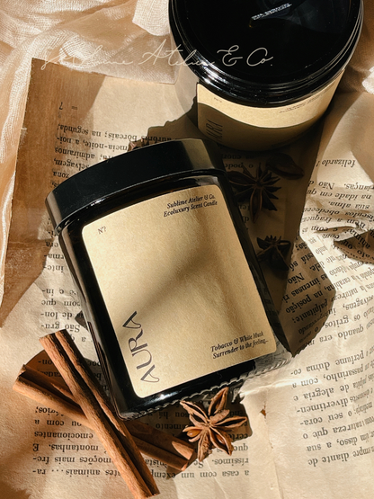 Vela Perfumada Artesanal 180g | n°? Aura - Tobacco & White Musk