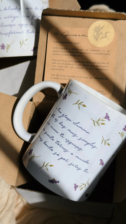 Caneca Clássica com Inicial e Frase Personalizada