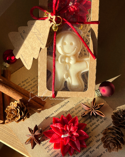 Coffret de Natal - Duo de Velas: Gingerbread e Flor Natalina Vermelha