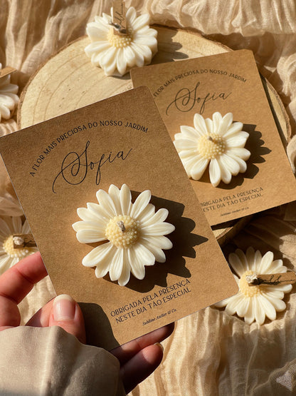 Vela Decorativa Margarida com Cartão Personalizado - Lembranças para Aniversários, Celebrações e Profissões de Fé